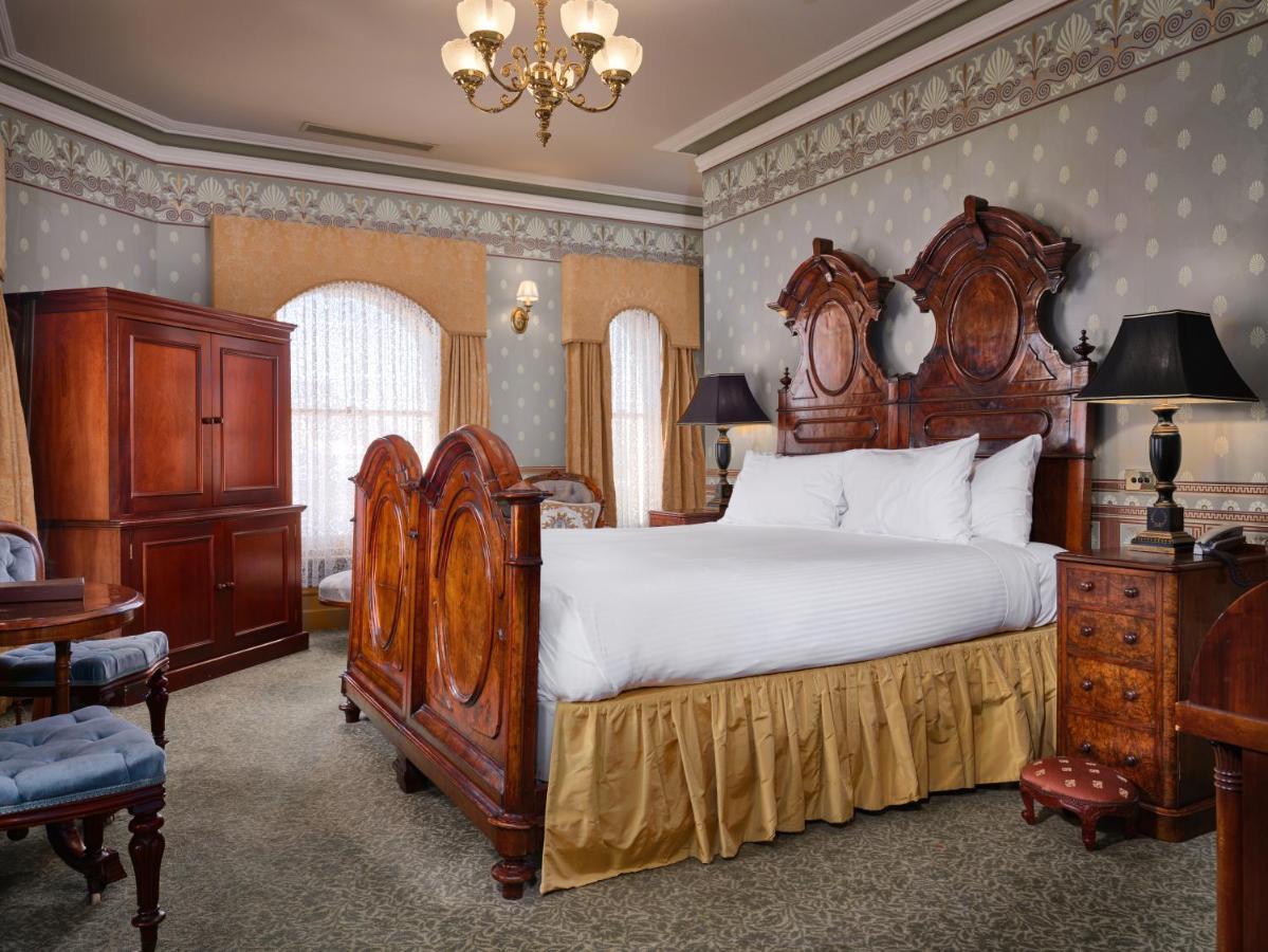 Craig'S Royal Hotel Ballarat Zewnętrze zdjęcie A guest room at the Hotel St. George