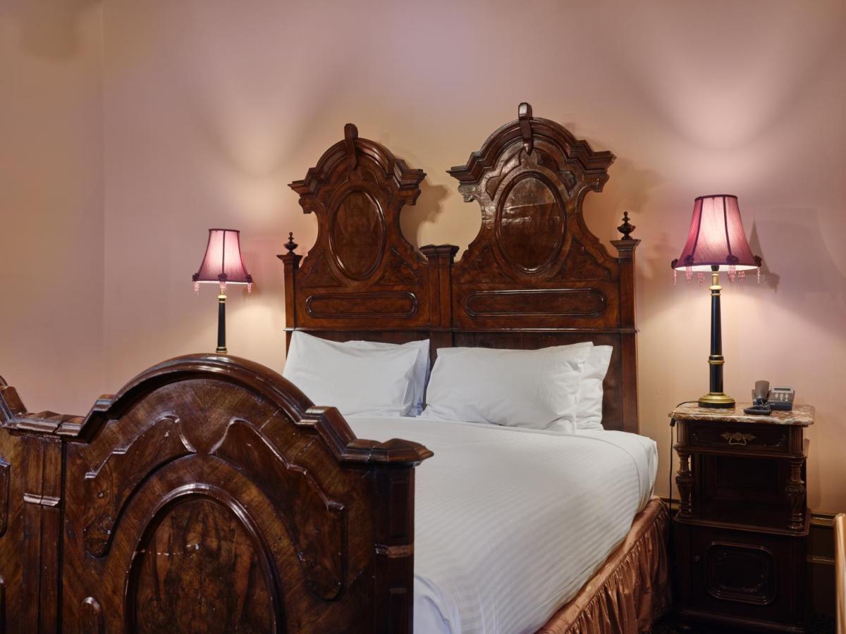 Craig'S Royal Hotel Ballarat Zewnętrze zdjęcie A room at the hotel