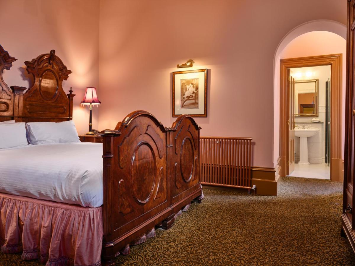 Craig'S Royal Hotel Ballarat Zewnętrze zdjęcie A bedroom at the hotel