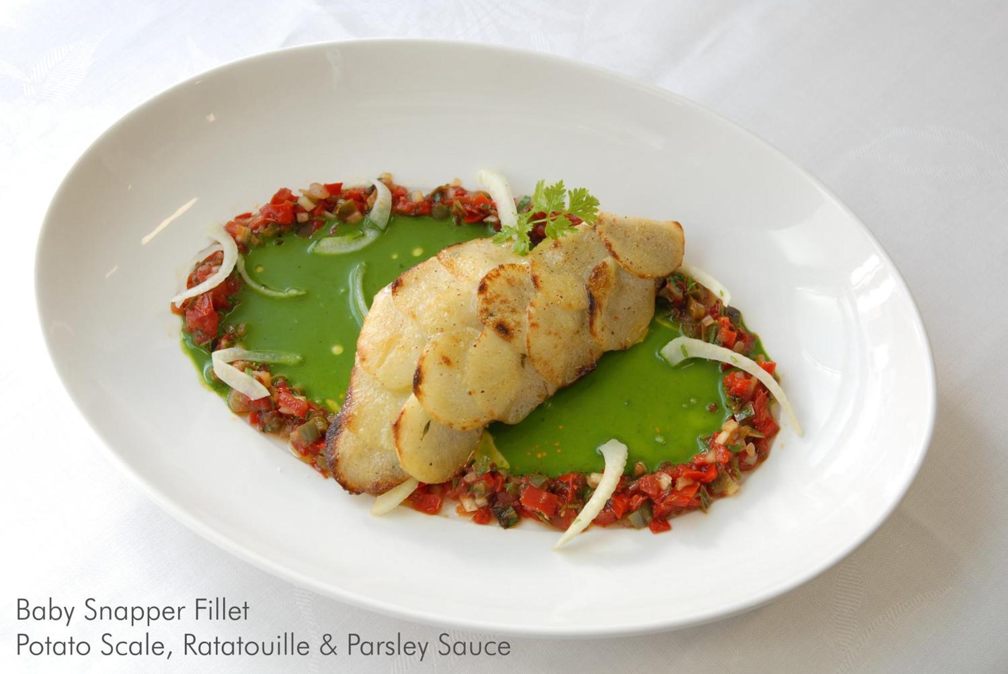 Craig'S Royal Hotel Ballarat Zewnętrze zdjęcie A prepared fillet of a grouper