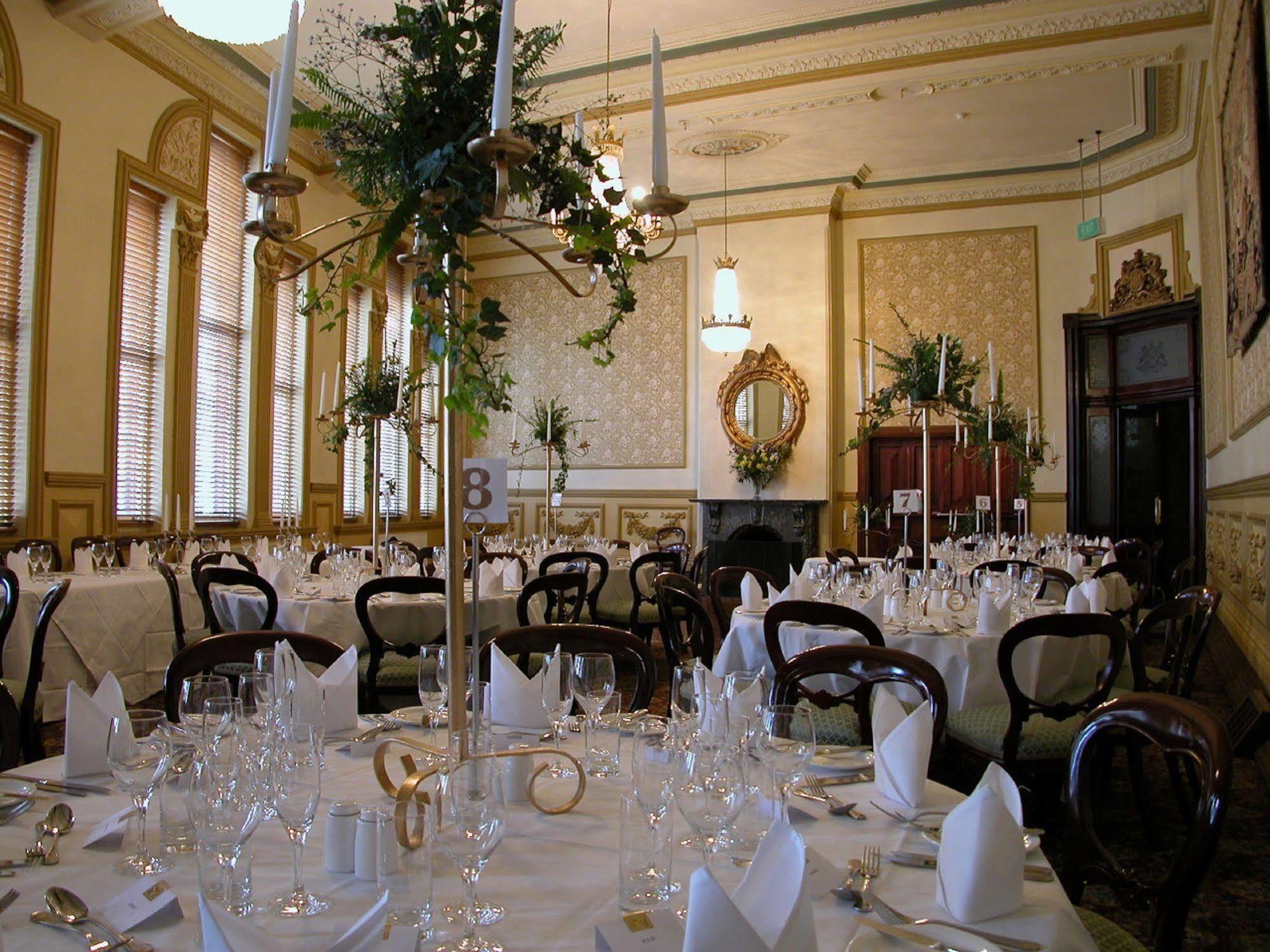 Craig'S Royal Hotel Ballarat Zewnętrze zdjęcie The dining room at the Old Bank of Montreal