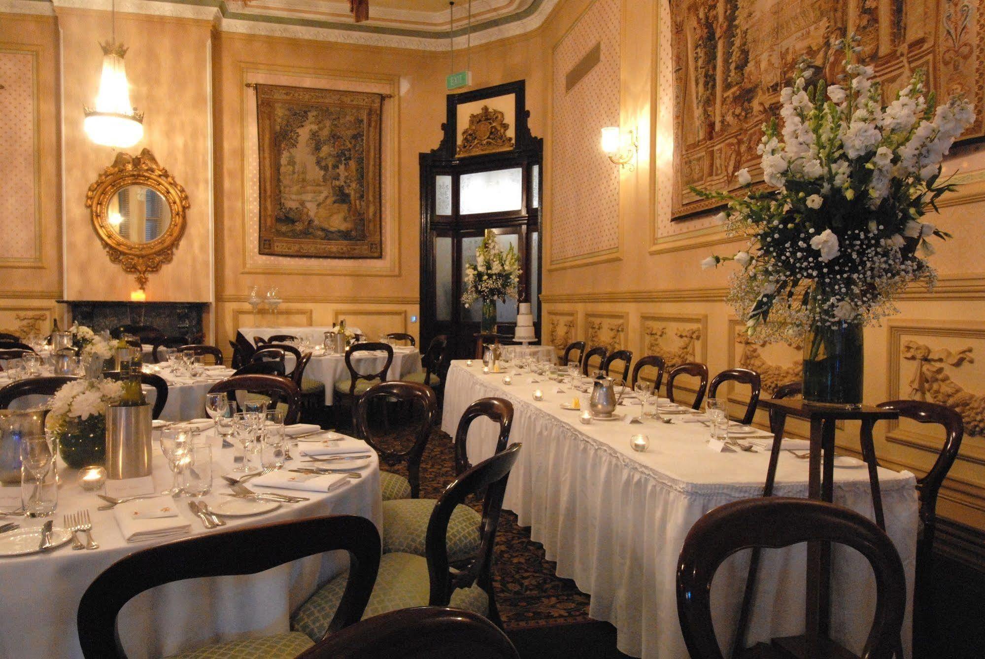 Craig'S Royal Hotel Ballarat Zewnętrze zdjęcie The interior of the restaurant