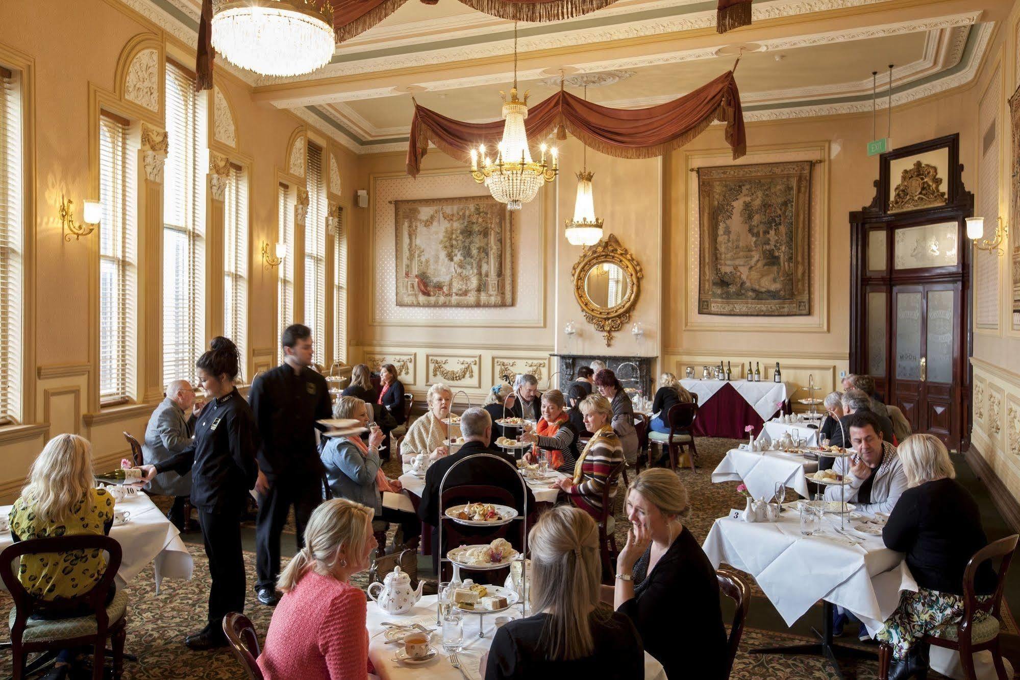 Craig'S Royal Hotel Ballarat Zewnętrze zdjęcie The restaurant at the Grand Hotel
