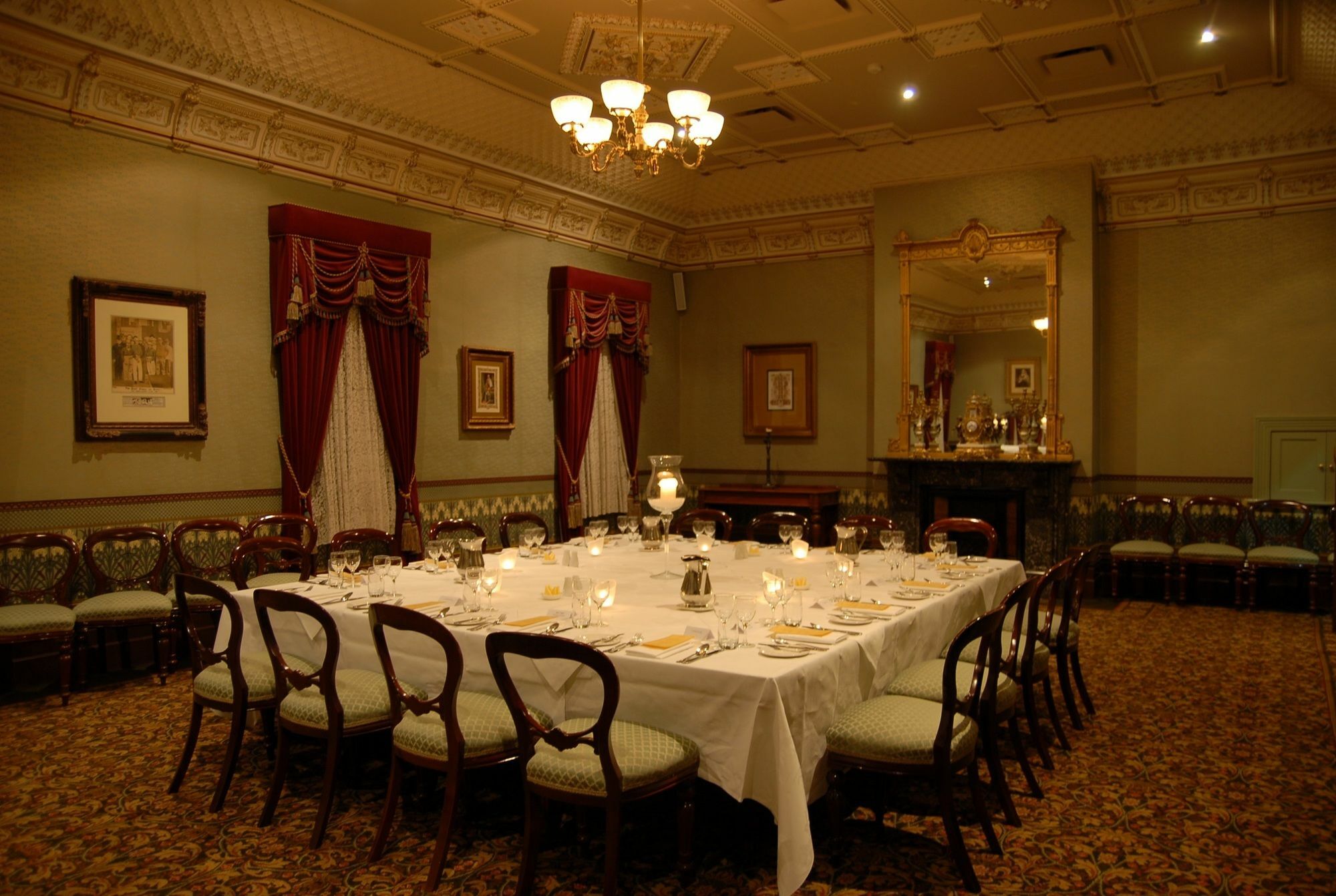 Craig'S Royal Hotel Ballarat Zewnętrze zdjęcie The dining room at the Governor's Residence